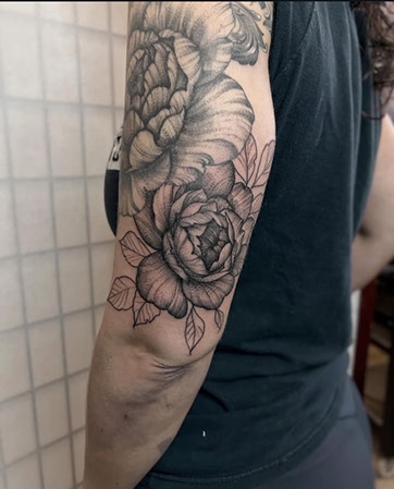 tattoo,aces,high,alex,rockoff,alexrockoff,west,palm,beach,traditional,neotraditional,beetle,beatle,flower,sunflower,floral,color